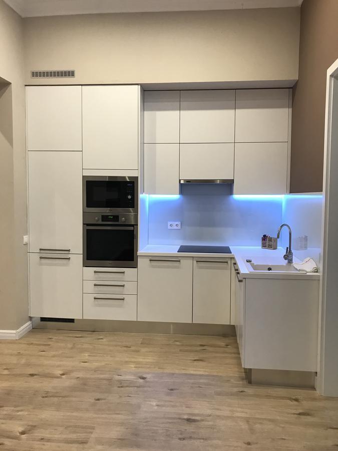 Gozsdu Glamour Apartment บูดาเปสต์ ภายนอก รูปภาพ